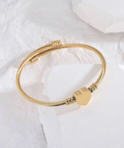 Heart Decor Bangle