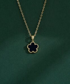 Flower Pendant Necklace